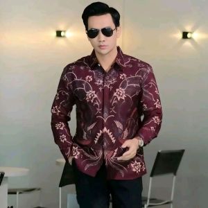 kemeja batik pria lengan panjang kasual.kemeja batik formal.kemeja kasual.kemeja batik masa kini