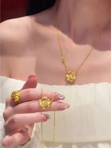 AE Non-fading gold-plated daisy necklace for women light luxury high-end jewelry niche design pendant collarbone chain necklace