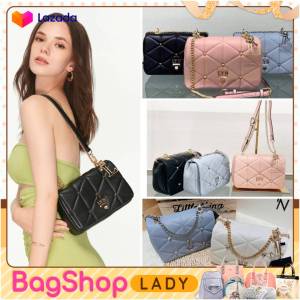 Lyn รุ่น Tricia กระเป๋าทรงเหลี่ยม ประดับหน้าหมุด ห้อยพวงกุญแจ เก๋มาก งานแท้ 100% จาก (Outlet)