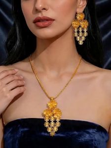 Dubai Middle East 24K Exquisite gold-plated floral necklace and earrings two-piece set for weddings Jewelry