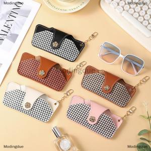 [COD] Modingdue 1Pc Houndstooth Printed Glasses Holder With Keychain Vintage Glasses Case Portable Sunglasses Storage Bag For Daily And Travel