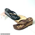 Dép nữ Bitis - Dép kẹp xỏ ngón quai vải đá tết, đế hoa xốp ép cao su 7cm DXW205600. 