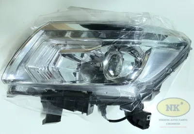 ไฟหน้า นิสสัน นาวาร่า NP300 รุ่นไฟ LED / Nissan Navara NP300 LED