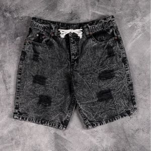 Celana Pendek Jeans Sobek Sobek Kekinian