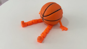 Vui khớp nối bóng rổ ngồi người đàn ông figurine 3D in bàn trang trí cho người hâm mộ bóng rổ bảng văn phòng phụ kiện