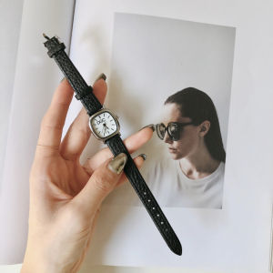 Jam Tangan Wanita 03 Persegi Elegan Strap Polyurethane Fashion Kasual Stylish Berkualitas Tinggi