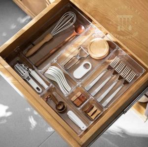 Japanese-Style Drawer Storage Compartment Transparent Plastic Compartment Free Combination Tableware Sorting Box