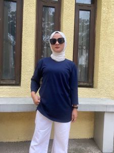 Atasan Oversize belah pinggir Atasan wanita hijab Atasan terbaru Arzheina Atasan wanita  Arzheina Atasan hijab trendy-