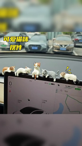 Playful Cats Dashboard Figurine Ornament Car Interior Decors Gift For Animal Lovers Home Office Display