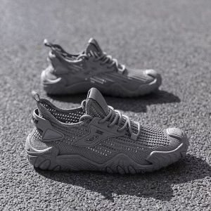 Free Shipping MenS Summer Soft-Soled Lightweight Thin Casual Shoes Breathable And Trendy Running Shoes Featuring A Mesh Upper