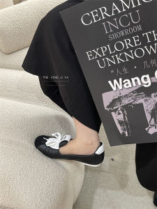 รองเท้าแมรี่เจนสไตล์แฟชั่นบัลเล่ต์รองเท้าผู้หญิงหนังแท้พื้นนิ่มปากตื้นรองเท้าสีขาวลำลองรุ่นใหม่ฤดูร้อน