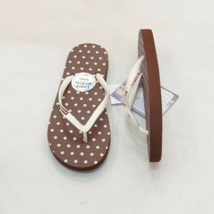 รองเท้าแตะ Hippo Bloo สีตาลอ่อนตัดครีม ลายจุด สีสด รองเท้าอยู่บ้านหูหนีบ sandals ฮิปโป บลู