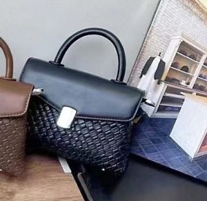 NEW!!! Tas Kulit Selempang Import Wanita W3018 Tas Import Wanita Kulit Kekinian Tas Selempang Wanita Kulit