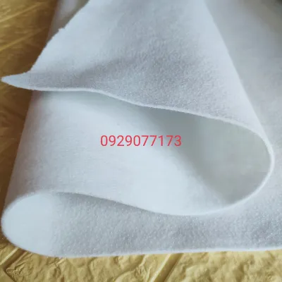 ใยแผ่นอัดกาว 180g 280g มีกาว 1 ด้าน ขนาด 100x90 cm. ใช้สำหรับงานบุผ้า ทำให้ผ้ากระเป๋าอยู่ทรง ใช้งานง่าย แต่รีดด้วยเตารีดก็ติดผ้าแล้ว สะดวกต่อการใช้งาน