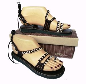 รองเท้าเชือกสาน รองเท้าเชือกถัก รองเท้า สุขภาพ รองเท้า แตะ หญิง รองเท้า สายถัก รองเท้า แฟชั่น รองเท้าผู้หญิง Lace-up shoes