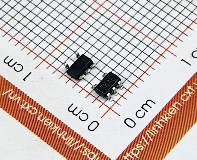 10pcs ME6211C33M5G SOT23-5 ME6211 3.3V new