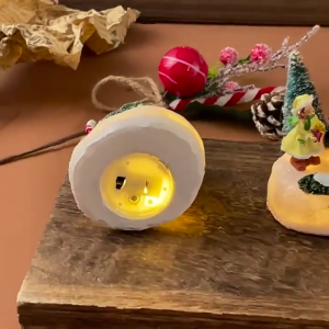 Illuminated LED Christmas Desk Lamp Decoration Resin Street Light Christmas Ornament for Winter Festival Celebration