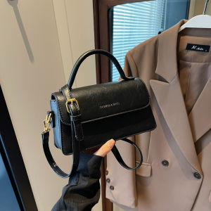 กระเป๋าวินเทจขนาดเล็กสำหรับผู้หญิง 2024 แฟชั่นใหม่ฤดูใบไม้ร่วงและฤดูหนาวกระเป๋าสะพายไหล่ข้างหนึ่ง