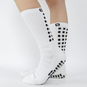 ถุงเท้ากีฬายาวครึ่งแข้งยี่ห้อ Socksy รุ่น FA-0001 – รีไซเคิลจากขวดพลาสติก พื้นกันลื่น กระชับทุกสเต็ป