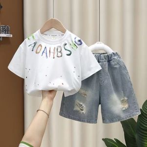Set Baju Budak Lelaki Style Korea Baru Tshirt Huruf Warna Short Sleeve Seluar Jeans Lusuh Sport Casual Baju Jalan Murah Sesuai Kanak 0-5 Tahun Mudah Cuci Tahan Lama