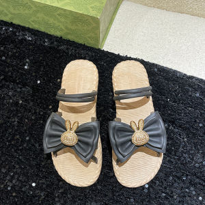 Free Shipping Slippers For Female Students Suitable For Dormitories Durable Non-Slip Odor-Resistant Stylish Trendy Versatile And Flat-Soled For Outdoor Wear