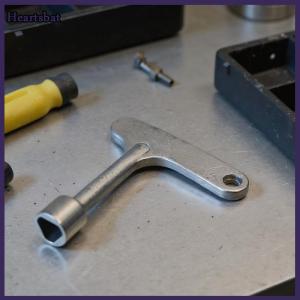 [Heartsbat] Phổ đa mục đích chìa khóa cờ lê cho tàu điện thang máy Tủ van hợp kim đa mục đích tam giác chính