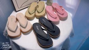 Heart-Shaped Wave Pattern Thick-Soled Flip-Flops Fashionable Outdoor Wear Color-Block Non-Slip Versatile Beach Sandals For Vacation