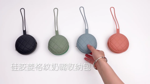 Pacifier Holder Case Silicone Portable Pacifier Pouch Bag for Diaper Bag Pacifier Storage Container Box Easy to Clean