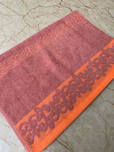 Handuk Mandi Travel Polos Embos Lis Daun Ukir 50x100