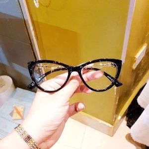 Mắt Kính Mát Nam Nữ Tròng Kính Mắt Mèo Thời Trang Gọng Kính Cận Kim Loại Hot Trend