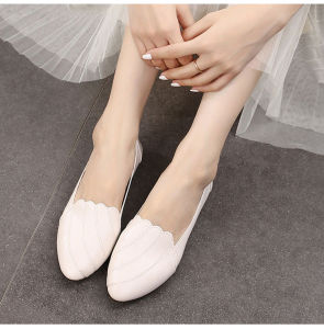 Giày bít mũi da mềm đế cao su 2cm