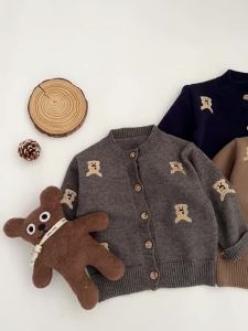 Korean-style boys spring sweater 2025 Stylish Baby Cartoon Bear Knitted Cardigan Childrens Fashionable Coat