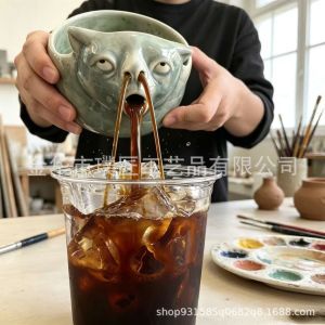 EGRT Quirky Ceramic Coffee Mug Creative Cat Shaped Prank Cup Matcha Tool Abstract Tea Cup Kitchen Supplies