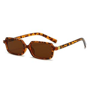 (Ready Stock)Women Fashion Sunglasses UV400 Lens Anti-Blue Light Sunglasses Women Square Frame Cermin Mata Hitam Wanita