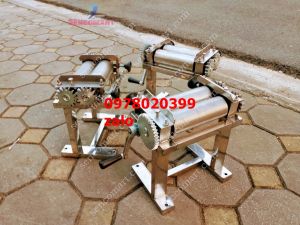 Máy cán mực quay tay  cán bò khô  làm tơi mực tại phú quốc