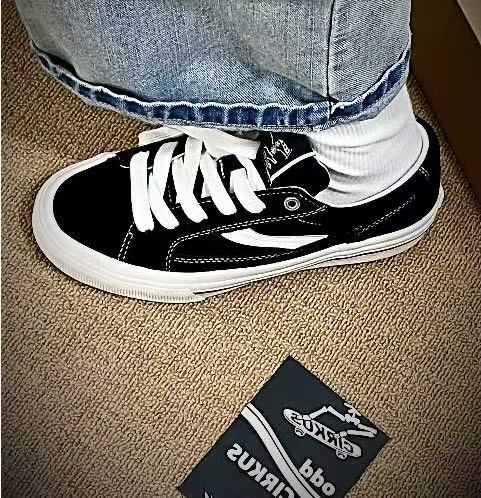 Low-top sneakers, unisex, retro couple hiking shoes, Vance series thick-soled running shoes, cool street