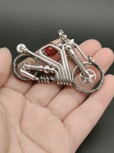 Stainless Steel Motorcycle Keychain: A Stylish & Personalized Gift