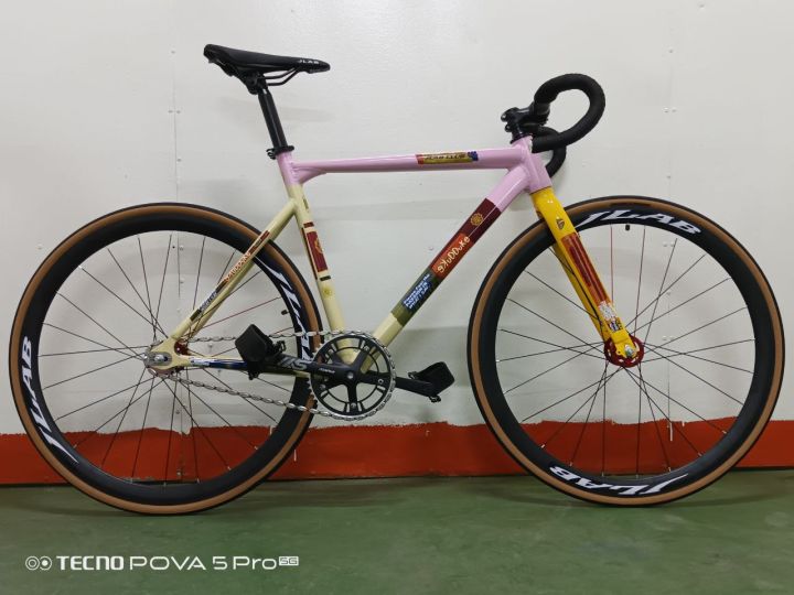 JLAB GRAFFITI YELLOW ALLOY FIXIE 700 x 28C New Alloy Frame Bike