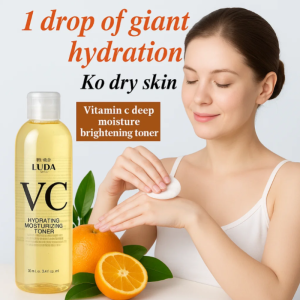 Toner VC Water Hydrating Moisturizing Refreshing and Comfortable Wet Compress Water Spray Whitening Hydrating Moisturizing维C爽肤水VC水