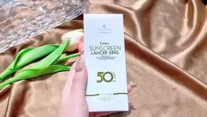 【Ship in 24H】[spf50 +] 隔离防晒乳 SPF50+ 夏季必备防晒霜 small white tube sunscreen 50x anti ultraviolet m【SPF50+】小白管防晒霜50倍防