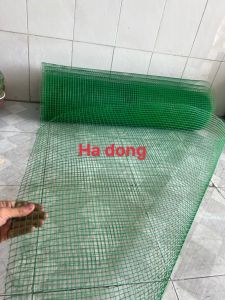 ( Khổ cao 1m2 ) Lưới sắt bọc nhựa mắt lưới màu xanh ( ô vuông rộng 1.2cm )