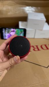 Loa Bluetooth Mini BS01/BS02 Vỏ Kim Loại Có Móc Treo Tiện Lợi Và Khe Cắm Thẻ Nhớ Cổng 3.5