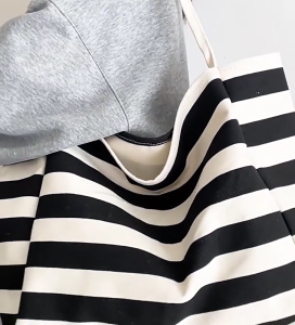 Fashionable Striped Tote Bag for Women Large Capacity Canvas Shoulder Bag Work Travel Shopping Handbag