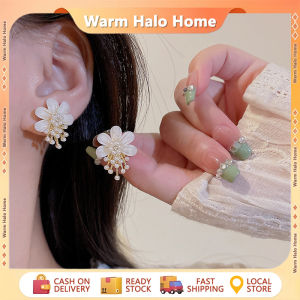 Elegance Flower Pearl earrings New Style white Flower earrings Classy Earrings