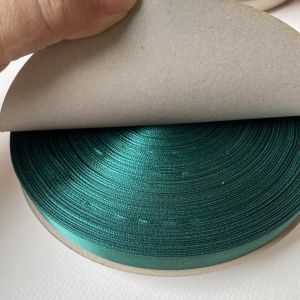 ริบบิ้นผ้าซาตินแบ่งขาย ราคาถูก หน้ากว้าง 12-13 มม.