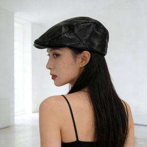 FLYING Duck Tongue Design Newsboy Cap Spring Autumn Material PU Leather Flat Cap Fashion Breathable Fabric Sunshade Visors For Women