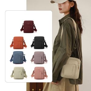 HEFEI Nhiều túi Túi đeo vai ni lông Màu trơn Nhiều lớp Túi tote TRUNG NIÊN Đơn giản Túi vuông Túi đeo chéo Phụ nữ