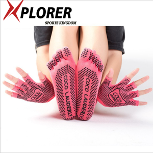 1คู่ถุงมือฟิตเนสออกกําลังกายยกน้ําหนักป้องกันผู้ชายผู้หญิง