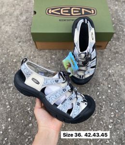 รองเท้าแตะลำลอง KE--EN NEWPORT H2 สีดำล้วน สําหรับผู้ชาย และผู้หญิง การันตรีคุณภาพ