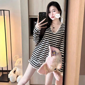 Set mặc nhà kiểu Hàn dễ thương chất Tăm Lạnh phối Ren sọc đen trắng áo cổ tim tay dài kèm quần ngắn lưng cao sang xinh